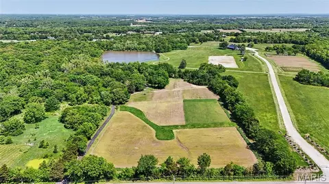 08 Benne Rd, Defiance, MO 63341