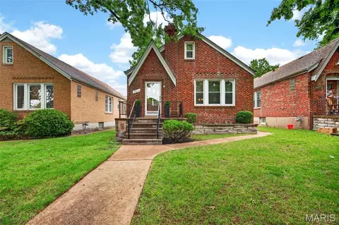5811 Oleatha Ave, Saint Louis, MO 63139