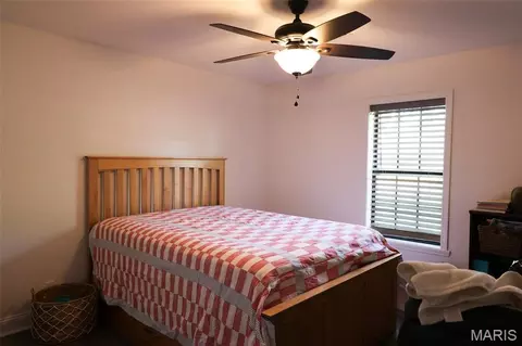 Bedroom - 201 Lawrence Dr, Steele, MO 63877 photo 1 of 2