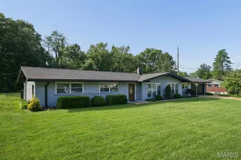 Exterior - 12208 Courtwick Dr, Sappington, MO 63128 photo 3 of 6
