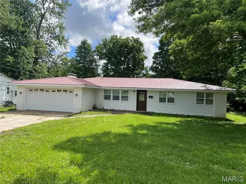 1302 S Mcarthur St, Salem, MO 65560