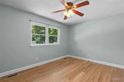 Bedroom - 1711 E Ninth St, Washington, MO 63090 photo 1 of 6
