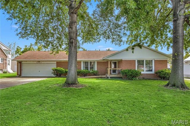 1235 Washington St, Hermann, MO 65041
