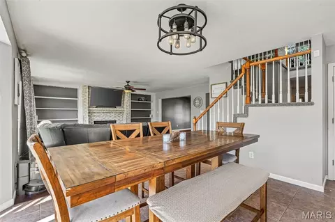 Dining - 4 Georgetown Ct, O'fallon, MO 63368 photo 5 of 5