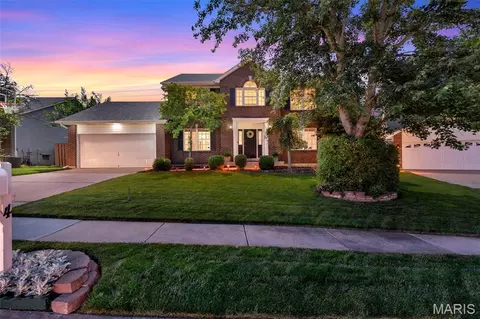 4 Georgetown Ct, O'fallon, MO 63368