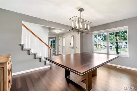 Dining - 4 Georgetown Ct, O'fallon, MO 63368 photo 3 of 5