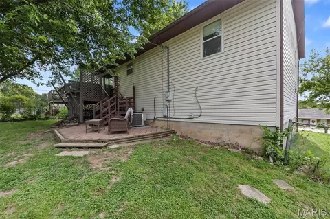 Exterior - 216 S Shawnee Blvd, Jackson, MO 63755 photo 7 of 9