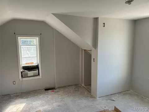 521 E A St, Belleville, IL 62220 photo 10