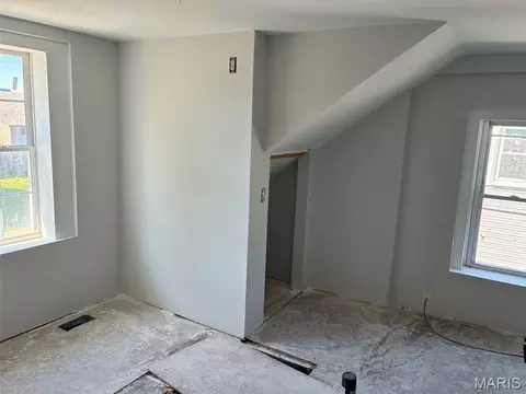 521 E A St, Belleville, IL 62220 photo 8