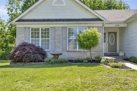 2350 Fountain Dr, Barnhart, MO 63012