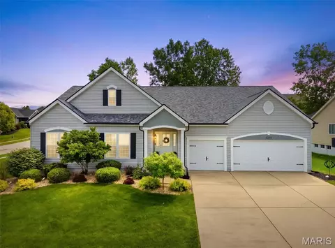 4302 Broken Rock Dr, Wentzville, MO 63385