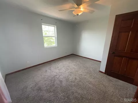 Bedroom - 20266 Hyatt Ln, Saint Robert, MO 65584 photo 9 of 12