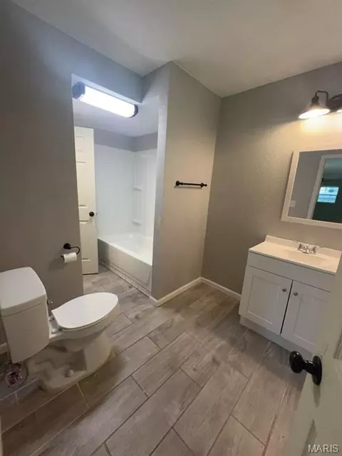 Bath - 20266 Hyatt Ln, Saint Robert, MO 65584 photo 5 of 6