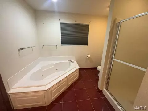 Bath - 20266 Hyatt Ln, Saint Robert, MO 65584 photo 3 of 6