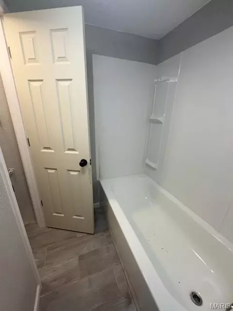 Bath - 20266 Hyatt Ln, Saint Robert, MO 65584 photo 6 of 6
