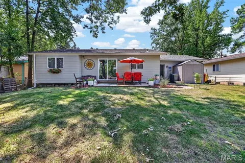 Exterior - 545 Lemonwood Dr, Ballwin, MO 63021 photo 5 of 7