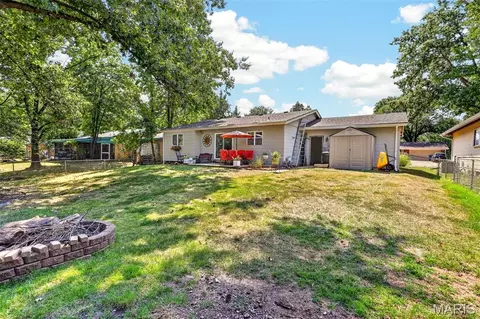 Exterior - 545 Lemonwood Dr, Ballwin, MO 63021 photo 6 of 7