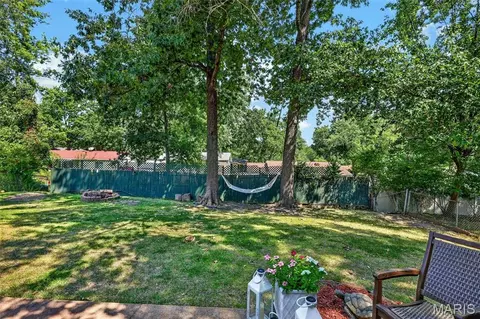 Exterior - 545 Lemonwood Dr, Ballwin, MO 63021 photo 4 of 7