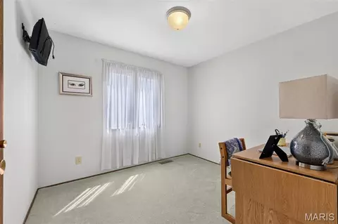 Bedroom - 545 Lemonwood Dr, Ballwin, MO 63021 photo 4 of 6