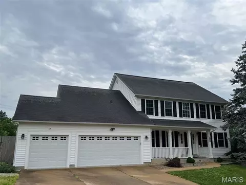 12112 Fahrpark Ln, Saint Louis, MO 63146
