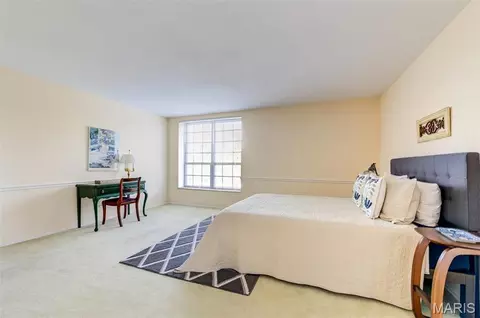 Bedroom - 923 Claytonbrook Dr #2, Ballwin, MO 63011 photo 2 of 4