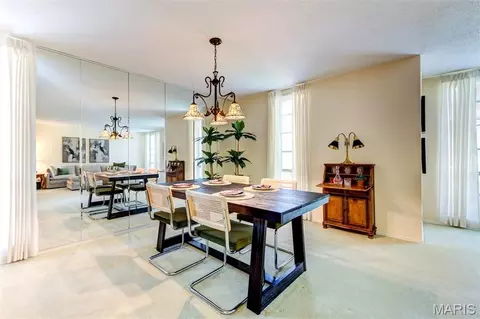 Dining - 923 Claytonbrook Dr #2, Ballwin, MO 63011 photo 1 of 5