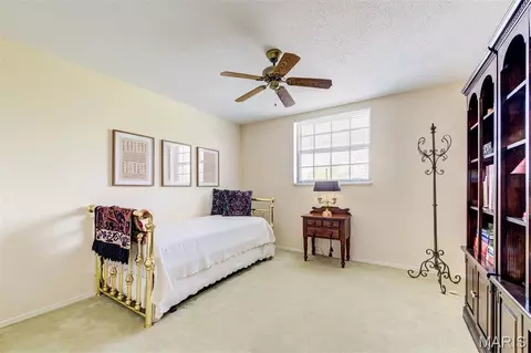 Bedroom - 923 Claytonbrook Dr #2, Ballwin, MO 63011 photo 4 of 4