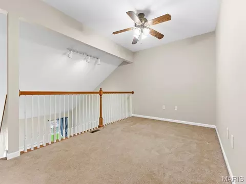 Living - 933 Georgetowne Dr, O'fallon, IL 62269 photo 4 of 4