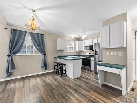 Kitchen - 933 Georgetowne Dr, O'fallon, IL 62269 photo 1 of 3