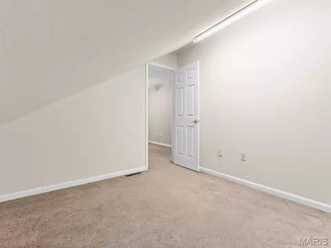 Bedroom - 933 Georgetowne Dr, O'fallon, IL 62269 photo 7 of 8