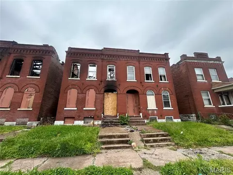 4044 Labadie Ave, Saint Louis, MO 63107