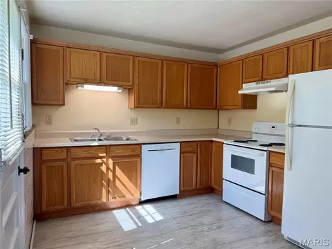 6 Cronin Ct, Rolla, MO 65401