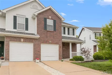 10353 Tiffany Village Circle Dr #D, Saint Louis, MO 63123