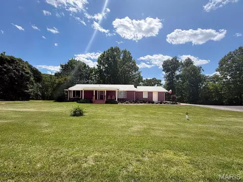 3318 Watson Rd, Festus, MO 63028
