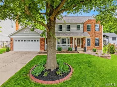 6 Belcourt Cir, Saint Charles, MO 63304
