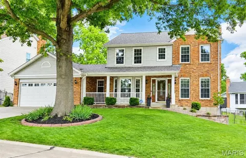 6 Belcourt Cir, Saint Charles, MO 63304