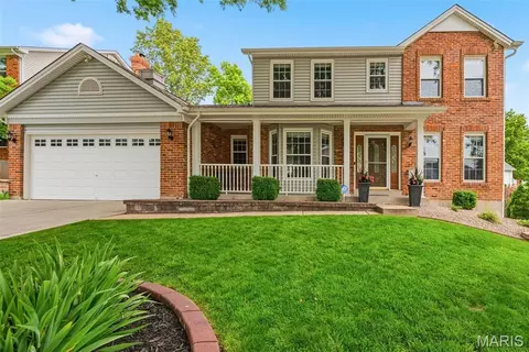 6 Belcourt Cir, Saint Charles, MO 63304