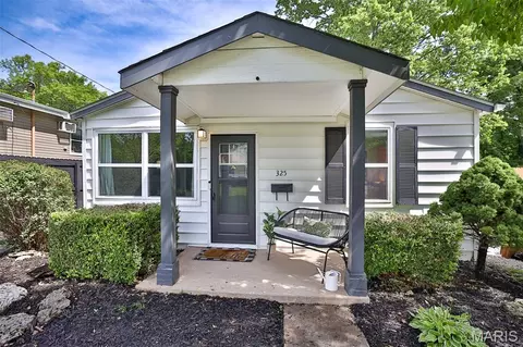 325 M St, Edwardsville, IL 62025