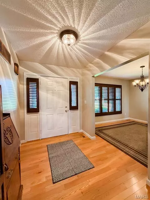 Entry Way - 752 E 4th St, Aviston, IL 62216 photo 1 of 4