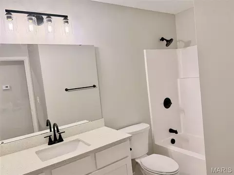 223 Fair St, Washington, MO 63090 photo 4