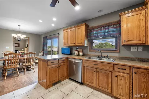 Kitchen - 175 Cedar Creek Ln, Jackson, MO 63755 photo 4 of 6