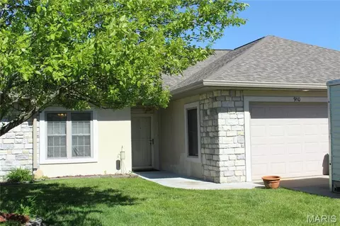 910 Aspen Ave, Warrenton, MO 63383