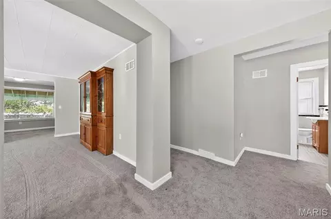 Entry Way - 765 N Main St, Saint Clair, MO 63077 photo 1 of 8