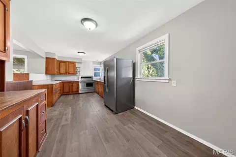 Kitchen - 765 N Main St, Saint Clair, MO 63077 photo 4 of 5