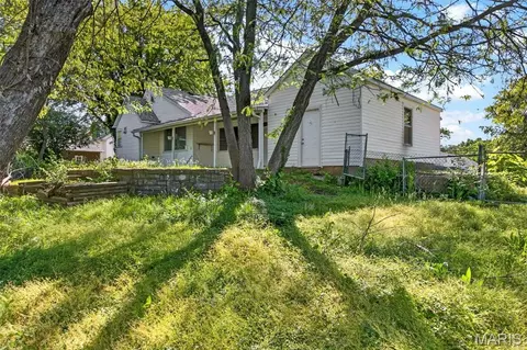 Exterior - 765 N Main St, Saint Clair, MO 63077 photo 3 of 9