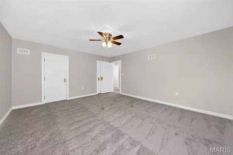 Bedroom - 765 N Main St, Saint Clair, MO 63077 photo 2 of 4