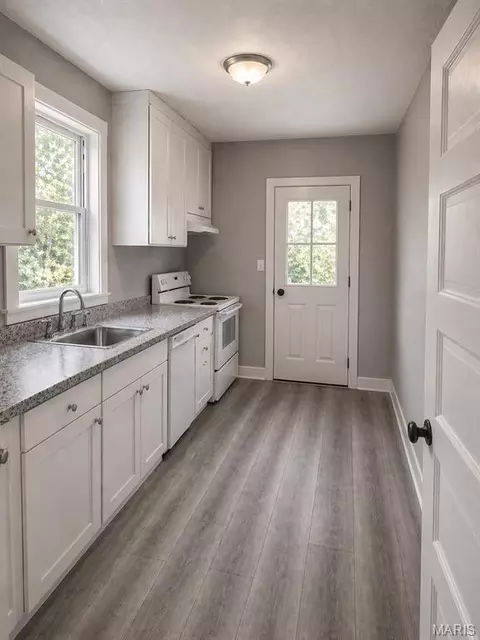 4822 Ashland Ave, Saint Louis, MO 63115