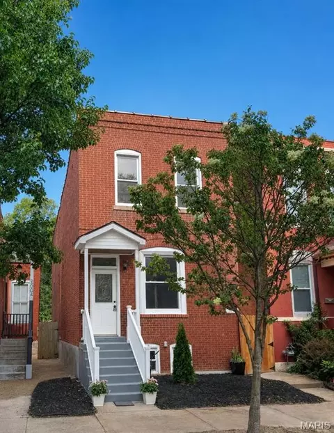 3006 Virginia Ave, Saint Louis, MO 63118