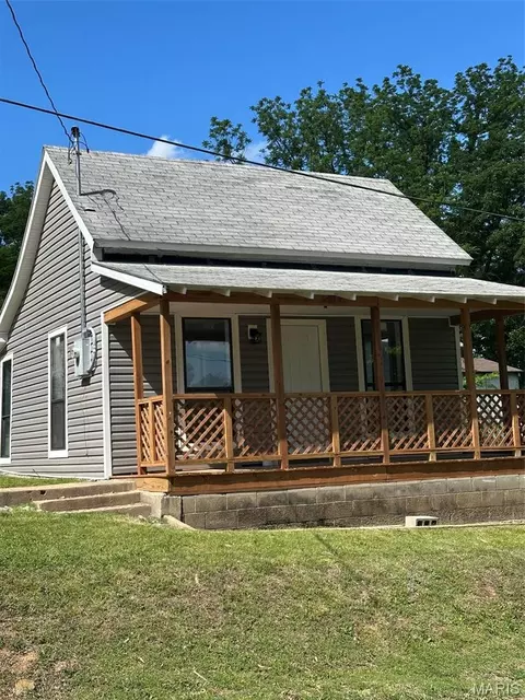 509 Plum St, Doniphan, MO 63935