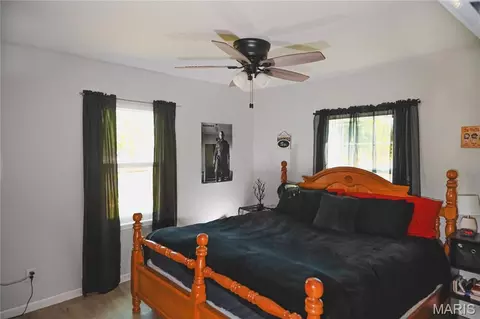 Bedroom - 307 N 3rd St, Chaffee, MO 63740 photo 3 of 4